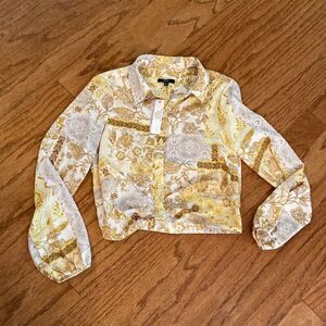 NWT Drew 100% polyester top very soft, really pretty floral pattern, size xs